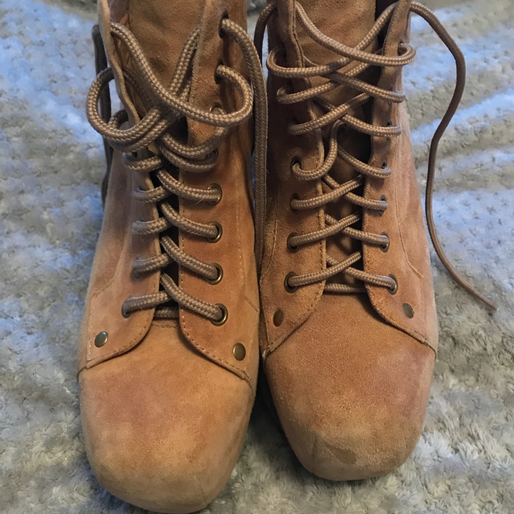 Jeffrey Campbell Boots 7.5